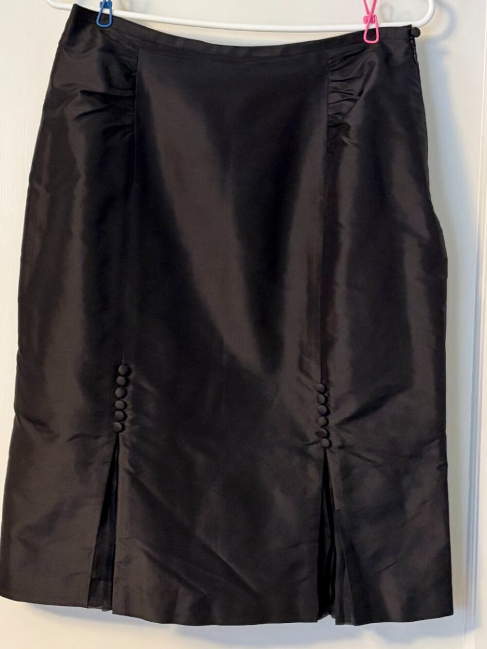 Marisa Baratelli 100% thai silk black mid length skirt button pleated designer